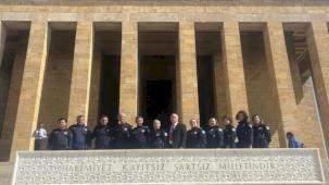Bursa İtfaiyesi'nden Anıtkabir'e ziyaret