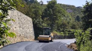 Trabzon’un 18 ilçesinde yollar yenileniyor