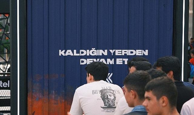 Excalibur'un Gücü RE:PLAY Turnuvasında Oyuncularla Buluştu