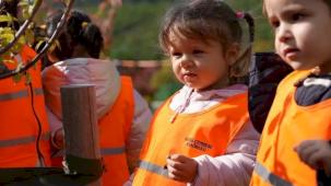 İstanbul Maltepe’de minik eller toprağa can verdi