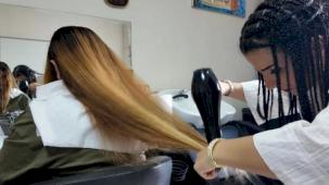 Kocaeli'de en özel kuaförler yeteneklerini anneleriyle paylaştı