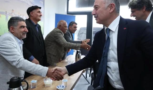 Kocaeli'de Başkan Büyükakın, Ağrılılarla bir araya geldi
