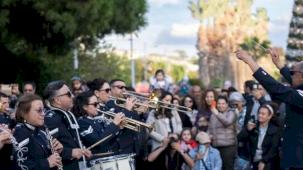 İzmir, yeni yılı rengarenk bir festivalle karşılıyor
