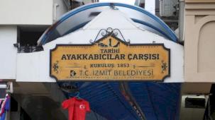 İzmit'te Tarihi Ayakkabıcılar Çarşısı’nın çatısı yenileniyor