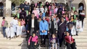 Yetim çocuklar unutamayacakları gün yaşadı