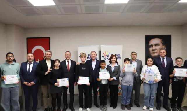 Mersin’de Çocuk Meclisi’nin son toplantısı yapıldı