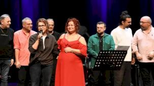 Balıkesir’de Sezen Aksu şarkılarıyla unutulmaz gece