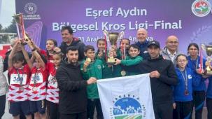 Sakarya Büyükşehir atletleri rekor kırıyor