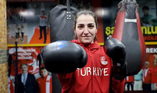 Sakarya'nın ringdeki parlayan yıldızı Ece Asude... Tarih yazmak istiyor