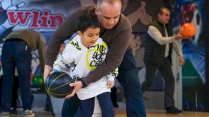 Kocaeli'nin Bilgievleri'nden baba-oğul bowling turnuvası