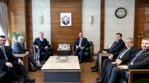 Memduh Büyükkılıç'tan Bakan Kacır'a ziyaret