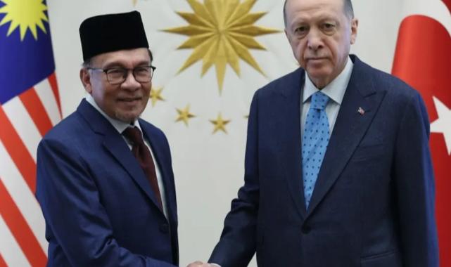 Cumhurbaşkanı Erdoğan, Enver İbrahim'le görüştü