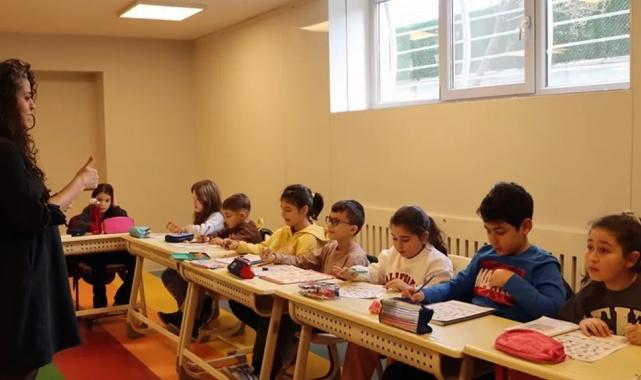 İstanbul Maltepe'de dil kurslarıyla geleceğe hazırlanıyorlar