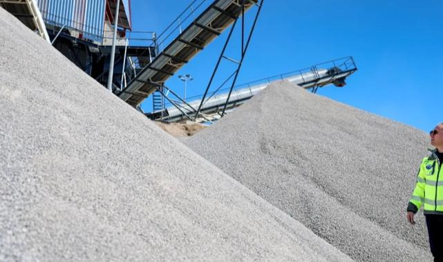 Sivas’ta Tecer Taş Kırma Tesisi yeni sezona başladı