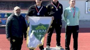 Konya Meramlı sporculardan okçuluk turnuvasında çifte başarı