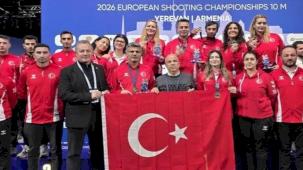 Türk Milli Tabanca Atış Takımı Avrupa'dan 3 madalya ile döndü
