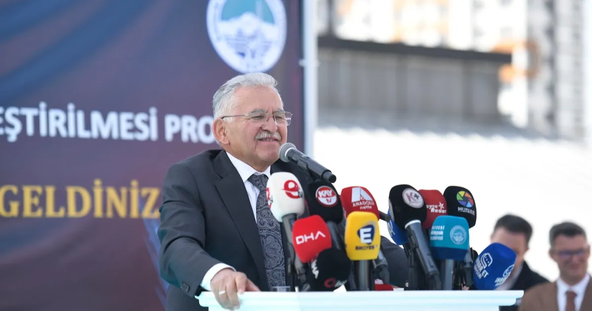 Kayseri Büyükşehir'den emeklilere 10 bin liralık destek