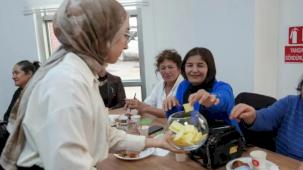 Ankara Keçiören'de kadınlara özgüven aşılayan program