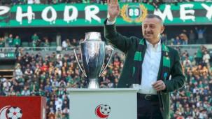 Başkan Büyükakın'dan Kocaelispor’a 60. yıl mesajı