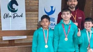 İzmir Aliağa'nın özel şampiyonlarından çifte şampiyonluk