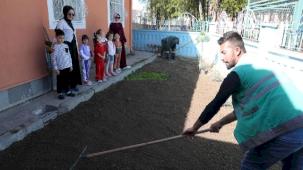 Kayseri Kocasinan'da minik eller toprağa değiyor