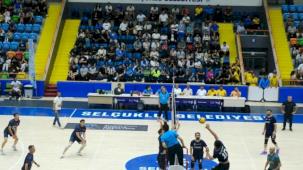 Konya’da ilçeler arası voleybol heyecanı başladı