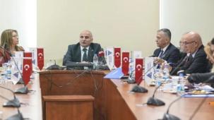 TBMM heyetinden üniversite ve Maarif Vakfı ziyareti