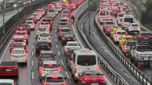 Trafiğe kayıtlı taşıtlar 34 milyonu geçti