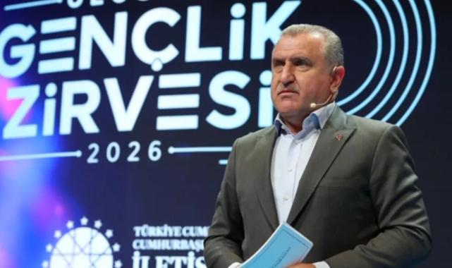 Bakan Bak’tan gençlere dezenformasyon uyarısı