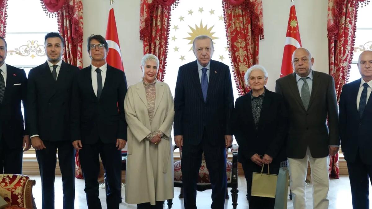 Cumhurbaşkanı Erdoğan, 27 Mayıs mağdurlarının ailelerini kabul etti