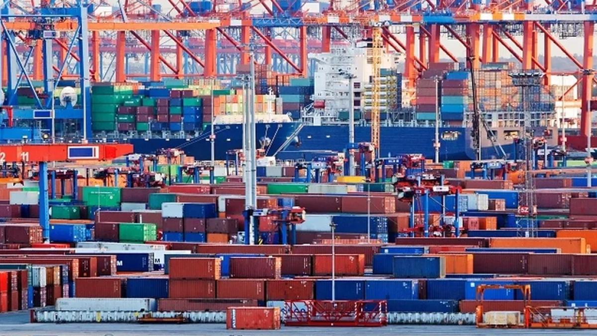 İhracat rekoru kırdık: 2 milyar 428 milyon dolar