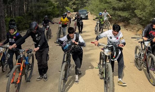 İzmir'de yeni parkurda adrenalin dolu festival