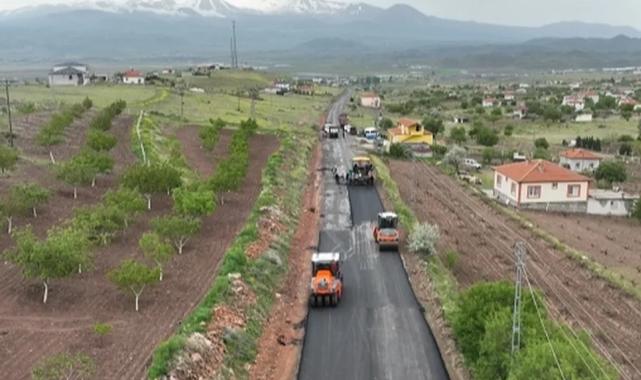 Kayseri Büyükşehir'den 10 milyon liralık asfalt çalışması