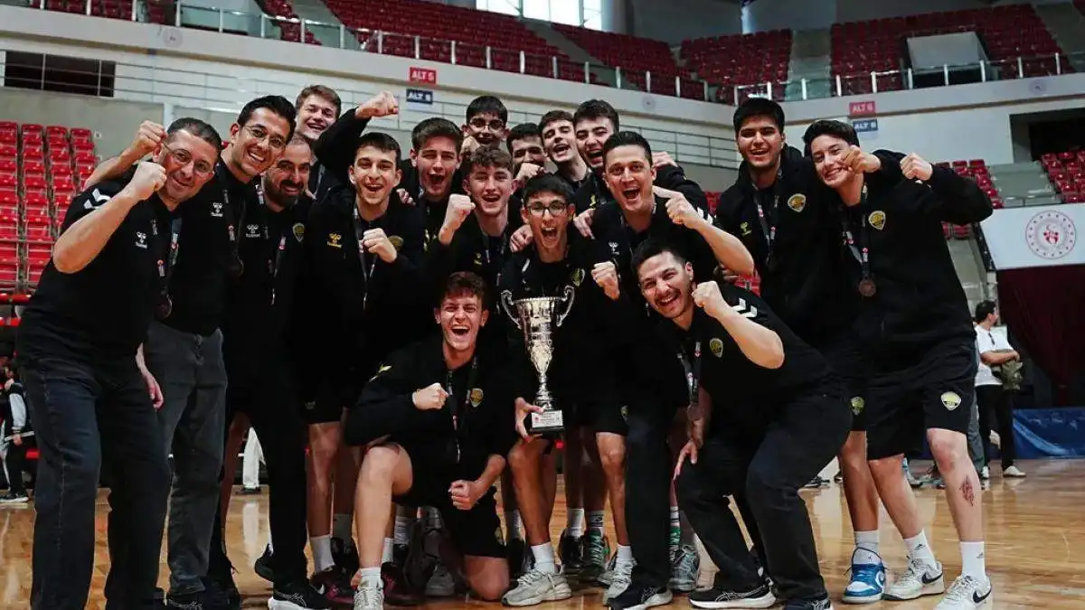 Konya Büyükşehir U16 Takımı Türkiye üçüncüsü