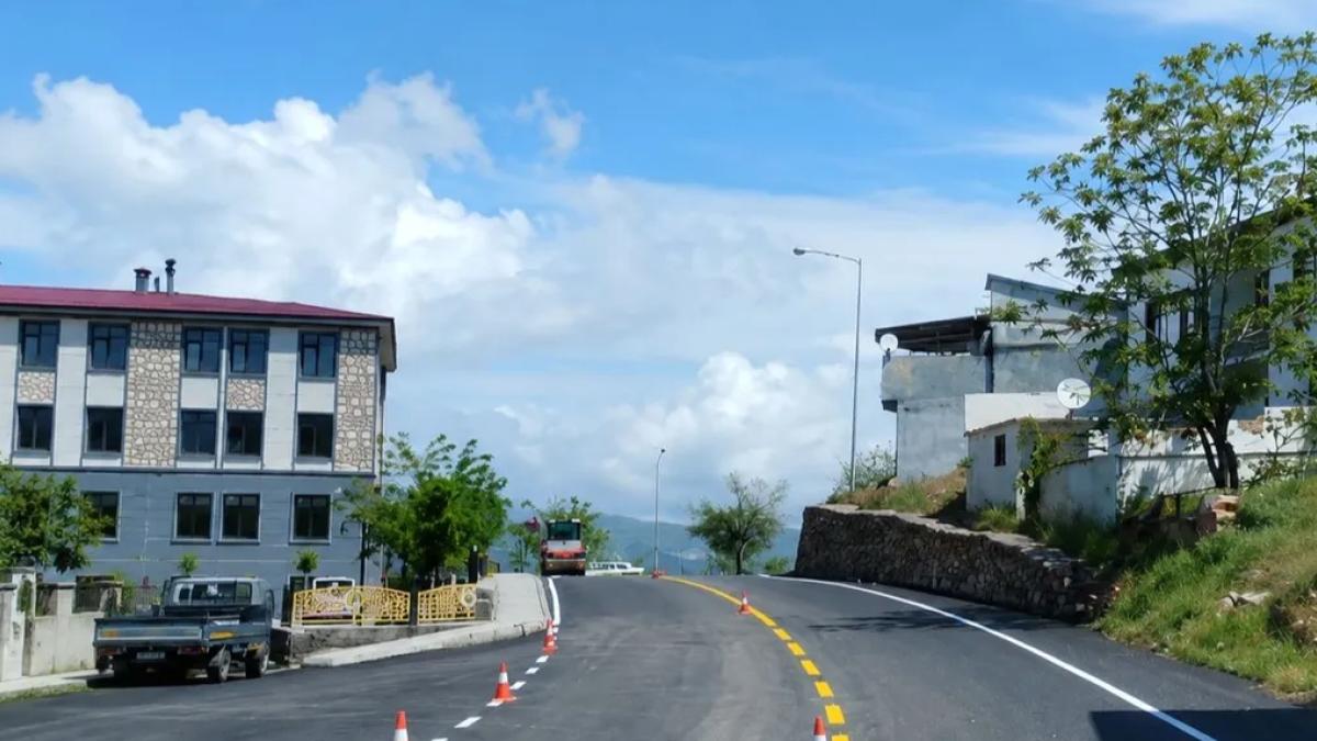 Malatya Büyükşehir'den Pütürge'de asfalt hamlesi