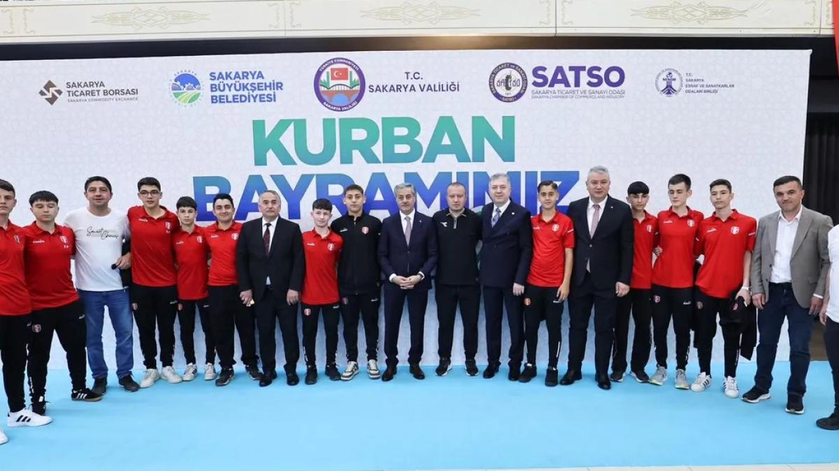 Sakarya Büyükşehir'den bayram kutlaması