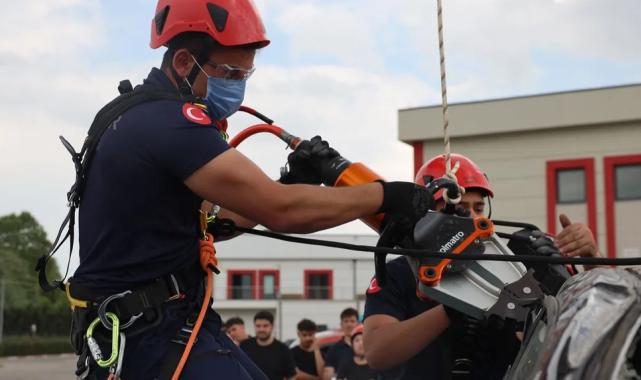 Sakarya'da geleceğin ateş savaşçıları nefes kesti