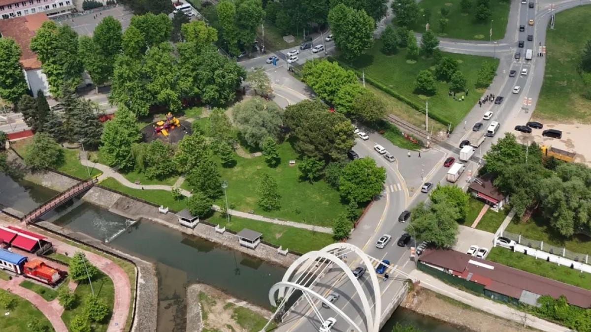 Sakarya'da Mithatpaşa Kavşağı’na köprülü çözüm geliyor