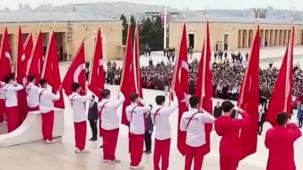 Anıtkabir’de 19 Mayıs töreni... Gençler Anıtkabir'de