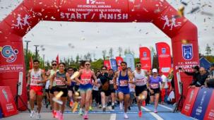 Ankara ATA Çiftliği’nde binlerce sporcu koştu