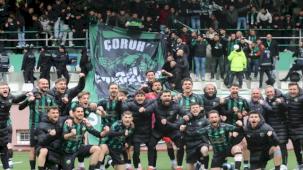 Borçkaspor şampiyonluk golüyle zirveye çıktı