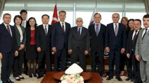 Çin Yüksek Halk Mahkemesi heyeti AYM'de