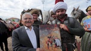 “Erciyes’in Gölgesinde Geleneksel Atlı Spor Gösterisi”ne büyük ilgi