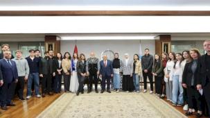 Kayseri'deki Türk Dünyası gençlerinden Başkan Büyükkılıç'a ziyaret