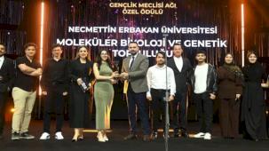 Konya gençliği ödüllendirildi