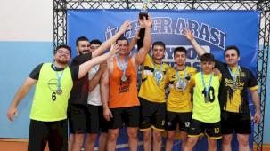 Konya'da 25 ilçede 2 bin 460 sporcu voleybol heyecanına ortak oluyor
