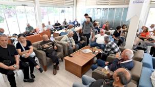 Mersin’de emekliler bayram sevinciyle buluştu
