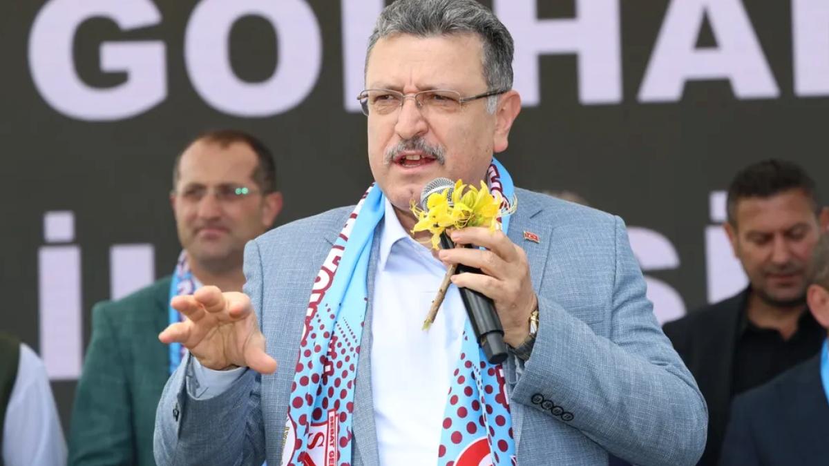 Trabzon'da Başkan Genç’ten şenlikte yol müjdesi