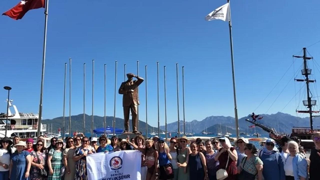 Denizli'de “Yüzme Bilmeyen Kadın Kalmasın” projesi büyüyor