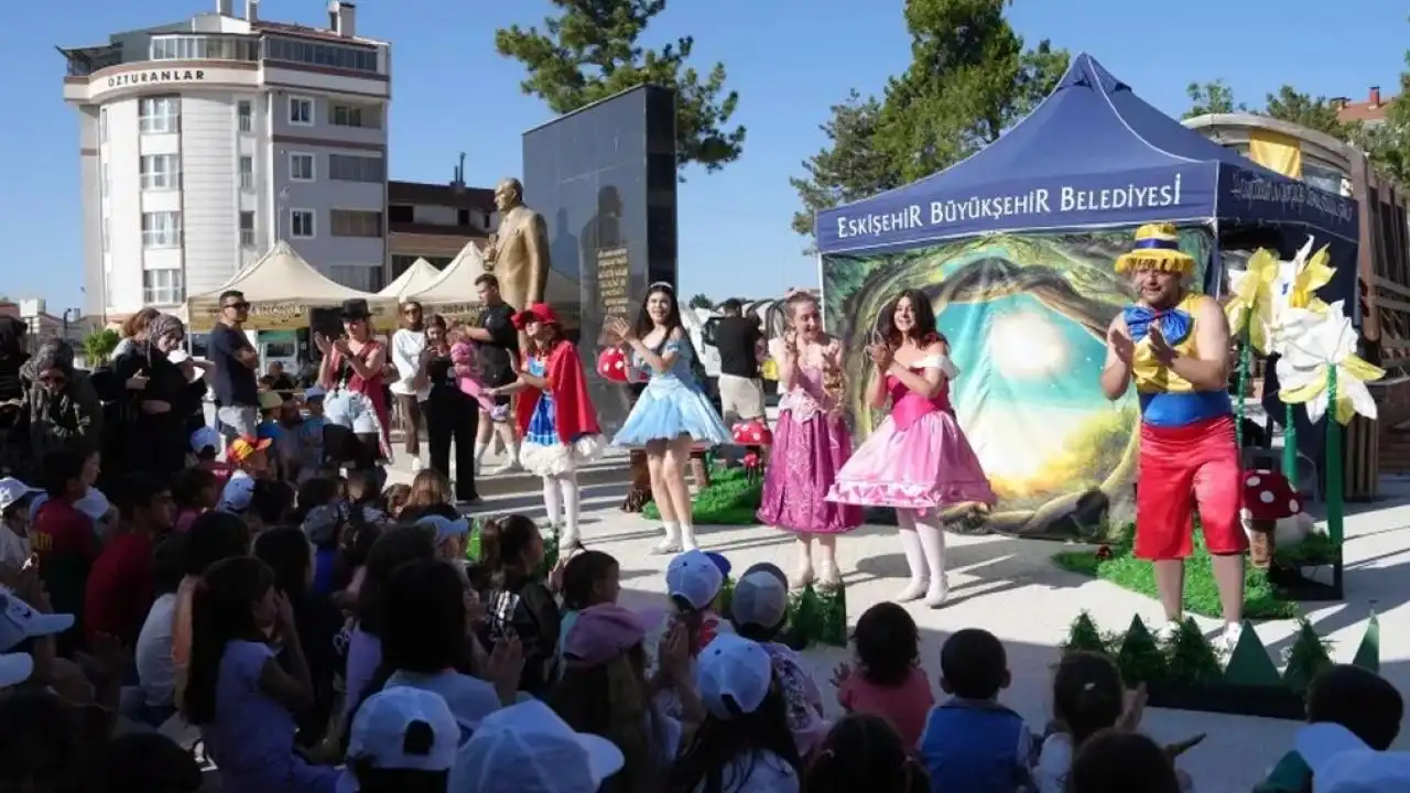 Eskişehir’de geleneksel şenlik renkli etkinliklerle başlıyor